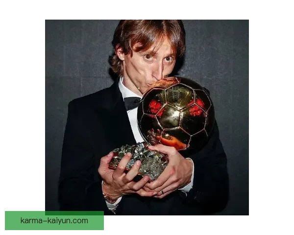 莫德里奇世界杯表现稳健，持续展现核心竞争力显